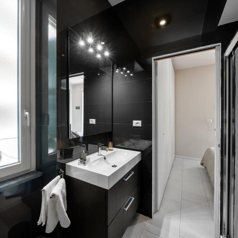 B&B Lerici Al Mare - Camera Matrimoniale con Bagno Privato - 4