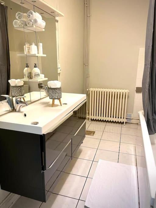 Appartement 3 chambres proche centre ville - Apartamento de 3 dormitorios - 8