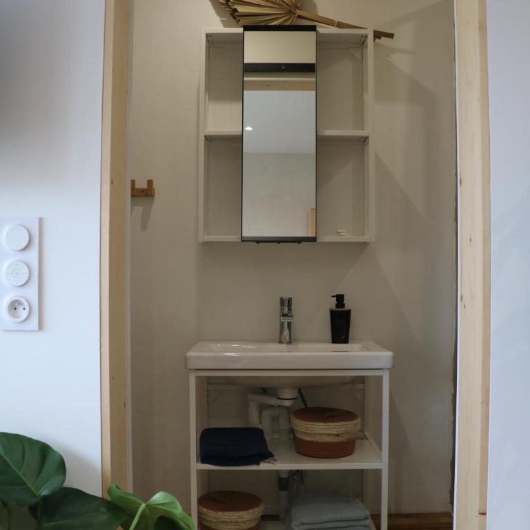 Beau Soleil by JB l Port la Nouvelle - Studio Supérieur - 5