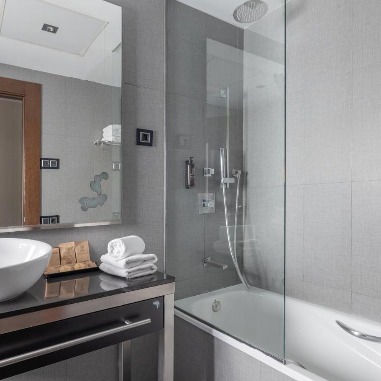 Barcelona Hotel Colonial - Double or Twin Room - 10