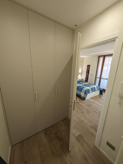 Casa Dante - One-Bedroom Apartment - 10