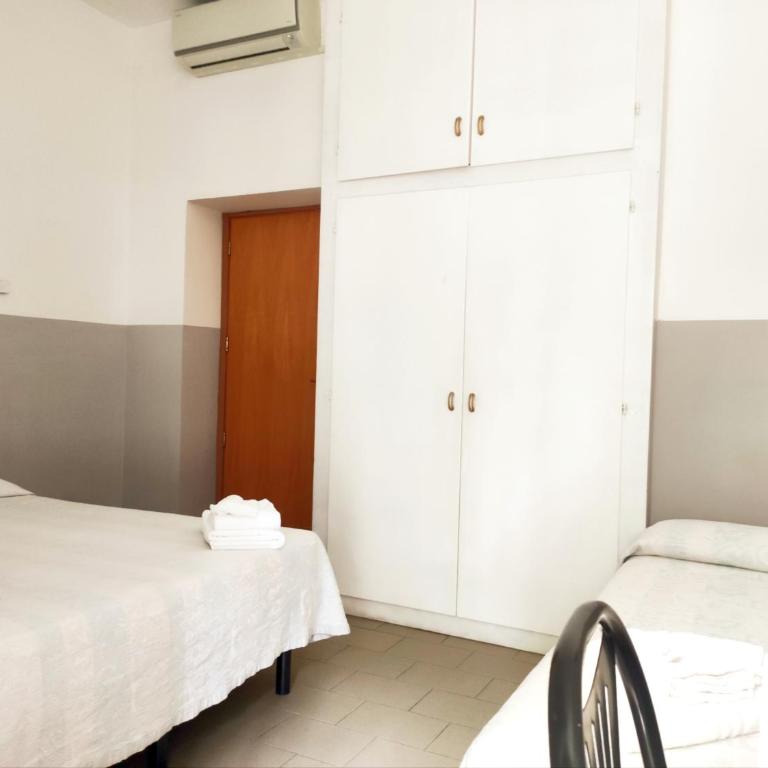 Hotel Zenith - Camera Tripla con Balcone - 12