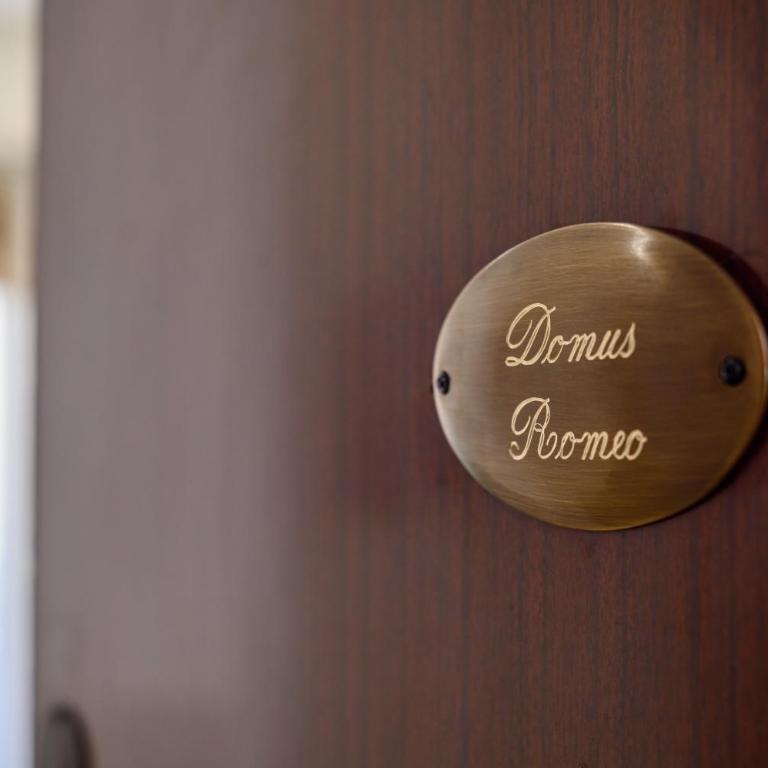 Domus Romeo - Double Room with Private Bathroom - 30