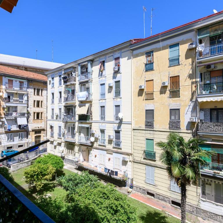 Domus Romeo - Double Room with Private Bathroom - 33