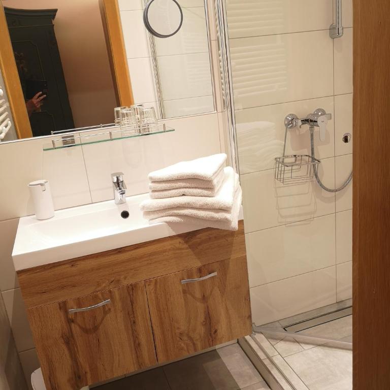 Gästehaus Groder - Deluxe Apartment mit 1 Schlafzimmer und Stadtblick - 4