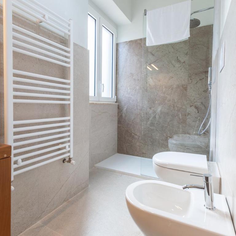 Malva Rooms - Camera Matrimoniale con Bagno Privato - 14