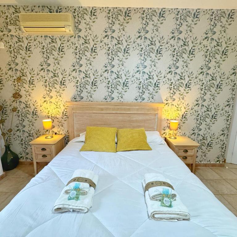 797 Holiday Rentals- Precioso piso con vistas al jardin en Benalbeach - One-Bedroom Apartment - 13