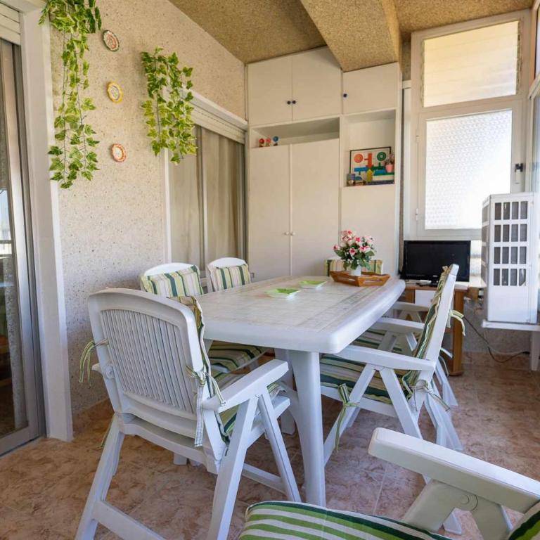 rentafive - Cerca del puerto - 2 min andando playa - Apartamento - 3