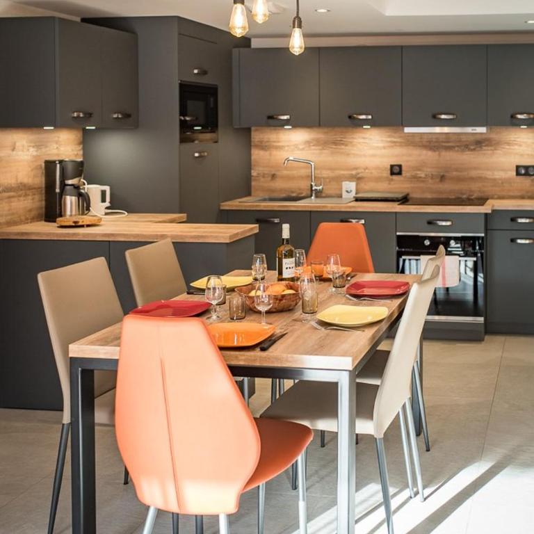 Bel appartement 6 personnes avec deux terrasses ensoleillées au coeur du village - Appartement avec Terrasse - 6