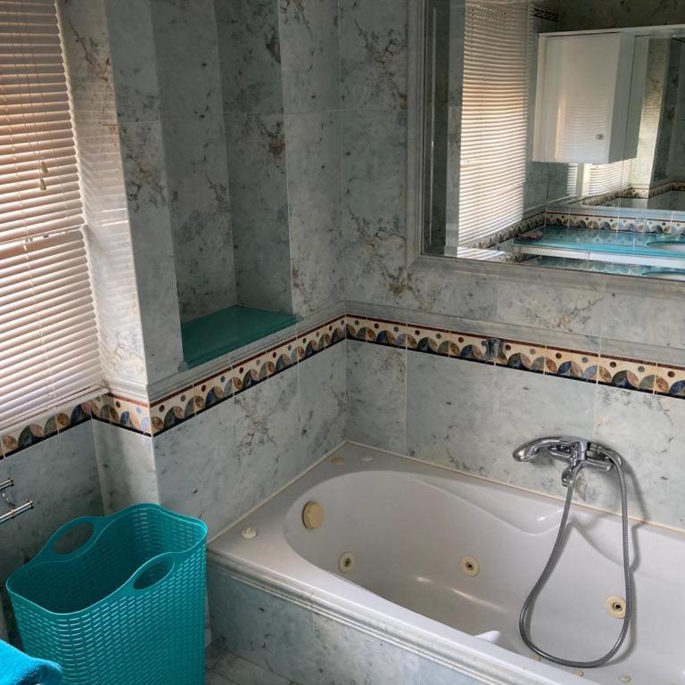 Villa FALLA Spacieuse villa familiale avec piscine proche plage - Three-Bedroom Villa - 13