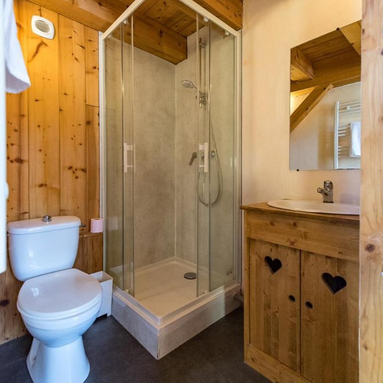 Chalet de charme 11 personnes proche du centre du village - Chalet - 2