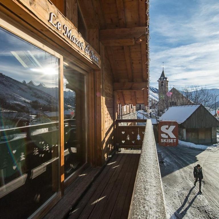 Chalet de charme 11 personnes proche du centre du village - Chalet - 12
