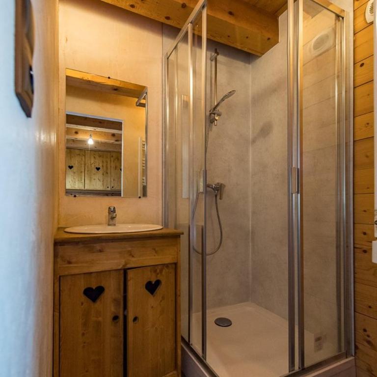 Chalet de charme 11 personnes proche du centre du village - Chalet - 23