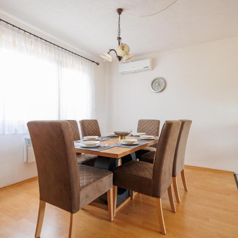 Guest House Fiona - Two-Bedroom Apartment - 7
