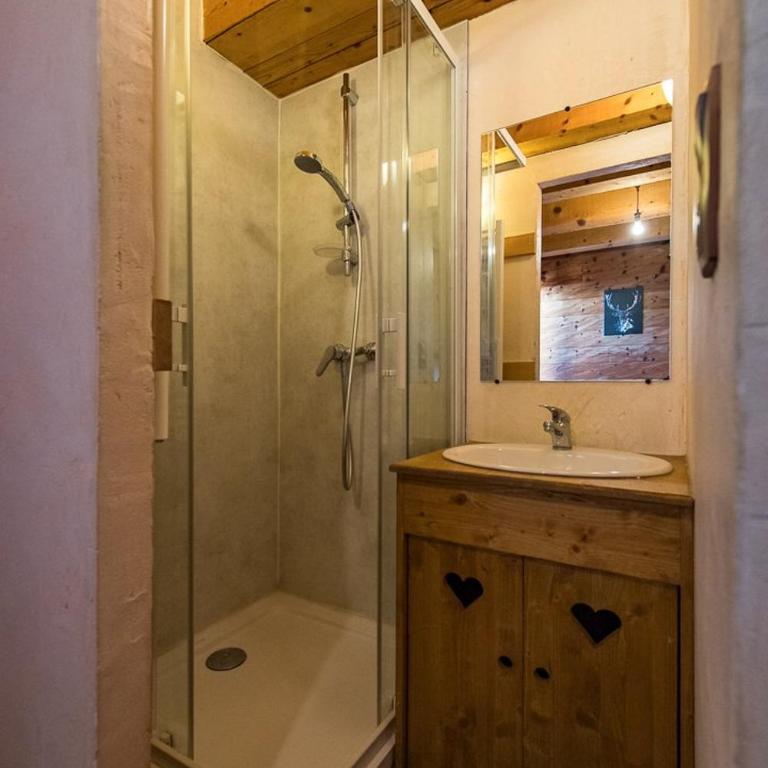 Chalet de charme 11 personnes proche du centre du village - Chalet - 26
