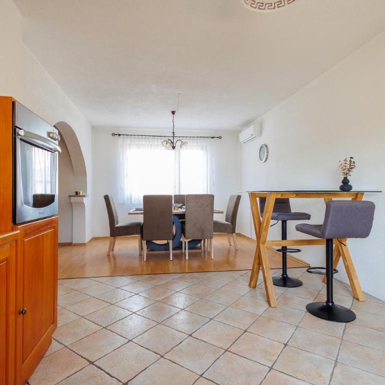 Guest House Fiona - Two-Bedroom Apartment - 15