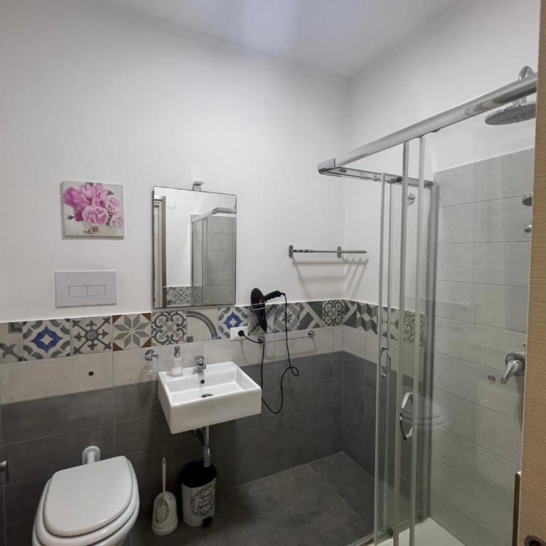 CESARE ROOMS - Twin Room with Private Bathroom - 2