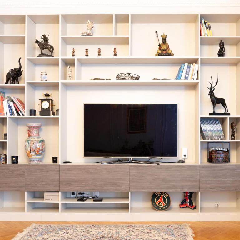 Spacieux appartement de luxe (280 m2) dans un quartier prestigieux de Paris (XVI) - Appartement - 8