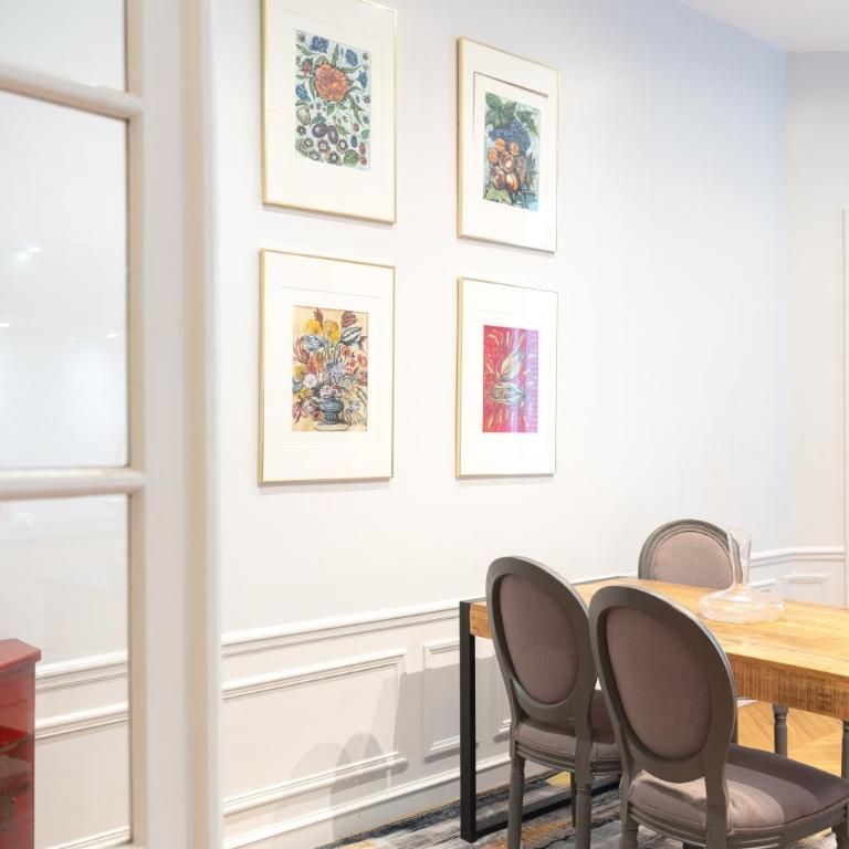 Spacieux appartement de luxe (280 m2) dans un quartier prestigieux de Paris (XVI) - Appartement - 19