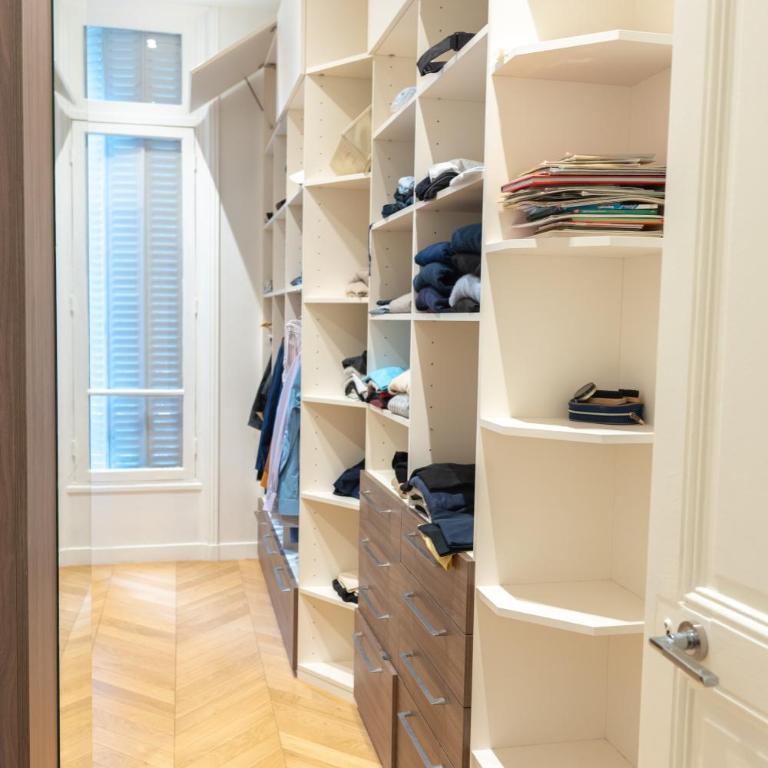 Spacieux appartement de luxe (280 m2) dans un quartier prestigieux de Paris (XVI) - Appartement - 24