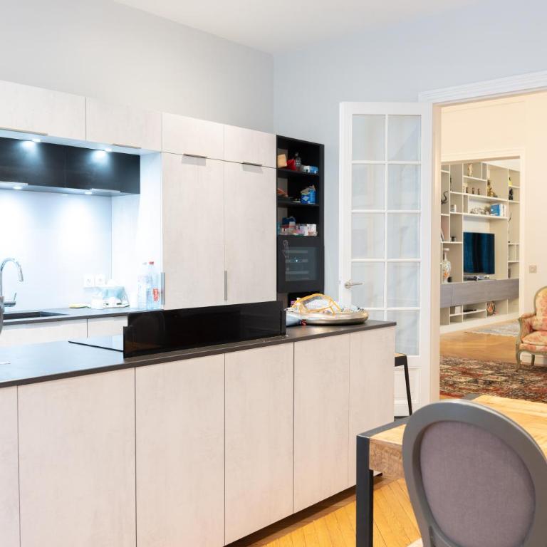 Spacieux appartement de luxe (280 m2) dans un quartier prestigieux de Paris (XVI) - Appartement - 27