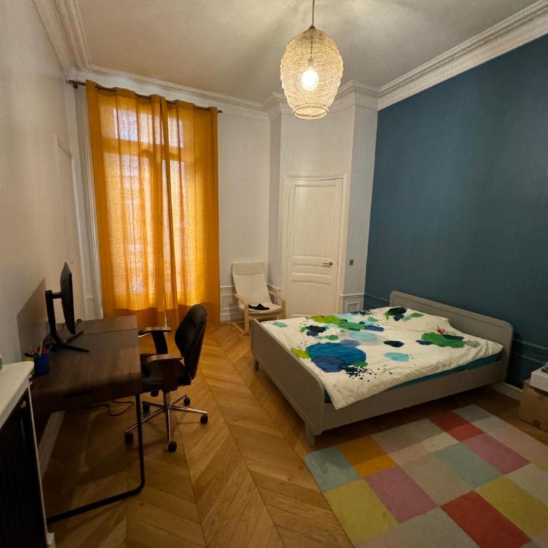 Spacieux appartement de luxe (280 m2) dans un quartier prestigieux de Paris (XVI) - Appartement - 33