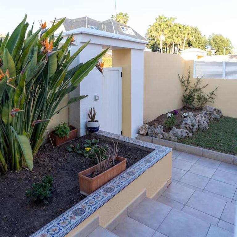 Villa particular, confortable. - Three-Bedroom Villa - 3