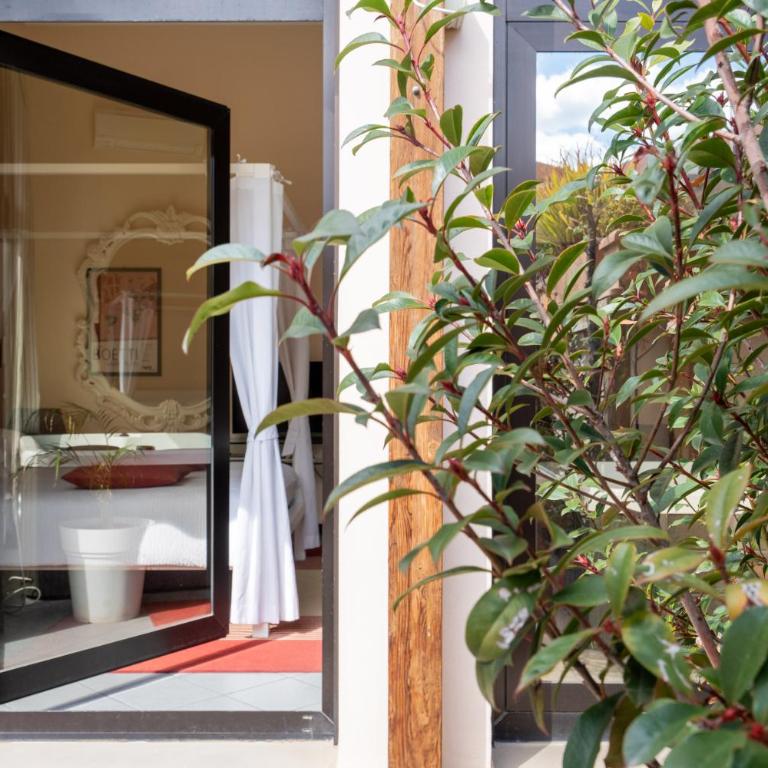 Snob Luxury Suite - Junior Suite with Sauna - 23
