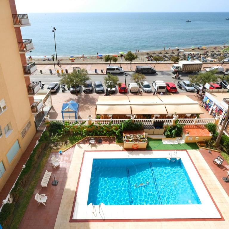 Apartamento con piscina en la primera línea de playa de Fuengirola - Apartamento con vistas al mar - 31