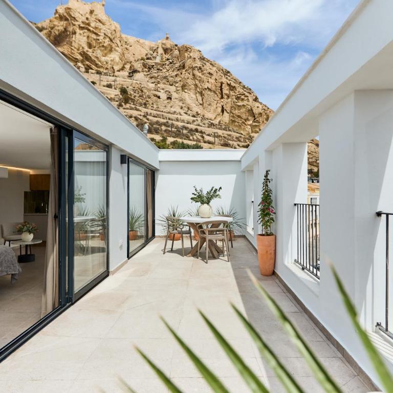 El Pont Alicante Apartments - Loft - 1