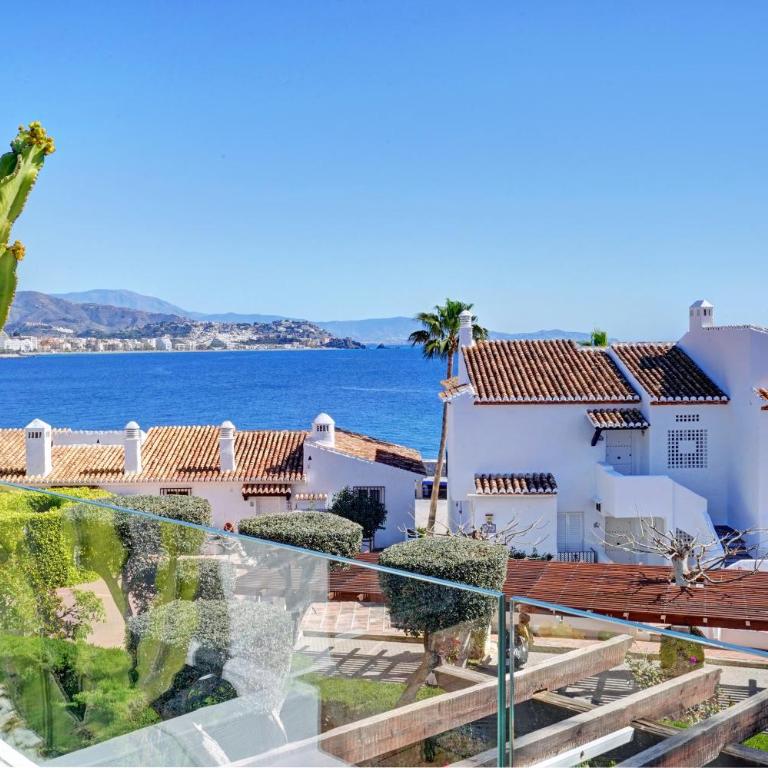 Casa Kenai - Two-Bedroom Apartment with Terrace and Sea View - 13