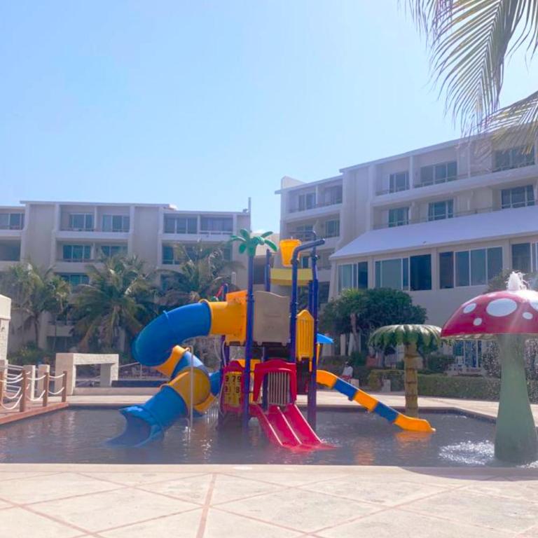 Seaside Escape Studio in Cancun Beach - One-Bedroom Apartment - 59