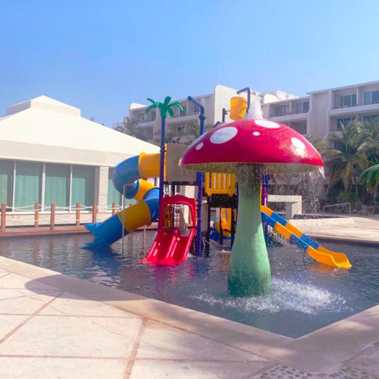 Seaside Escape Studio in Cancun Beach - One-Bedroom Apartment - 61