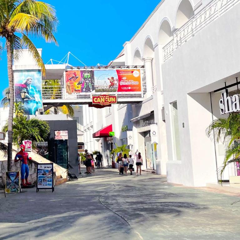 Seaside Escape Studio in Cancun Beach - One-Bedroom Apartment - 63