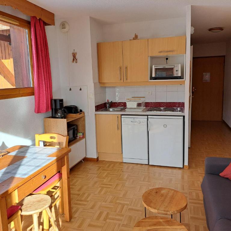 - Appartement avec balcon - 2 personnes - Studio mit Bergblick - 6
