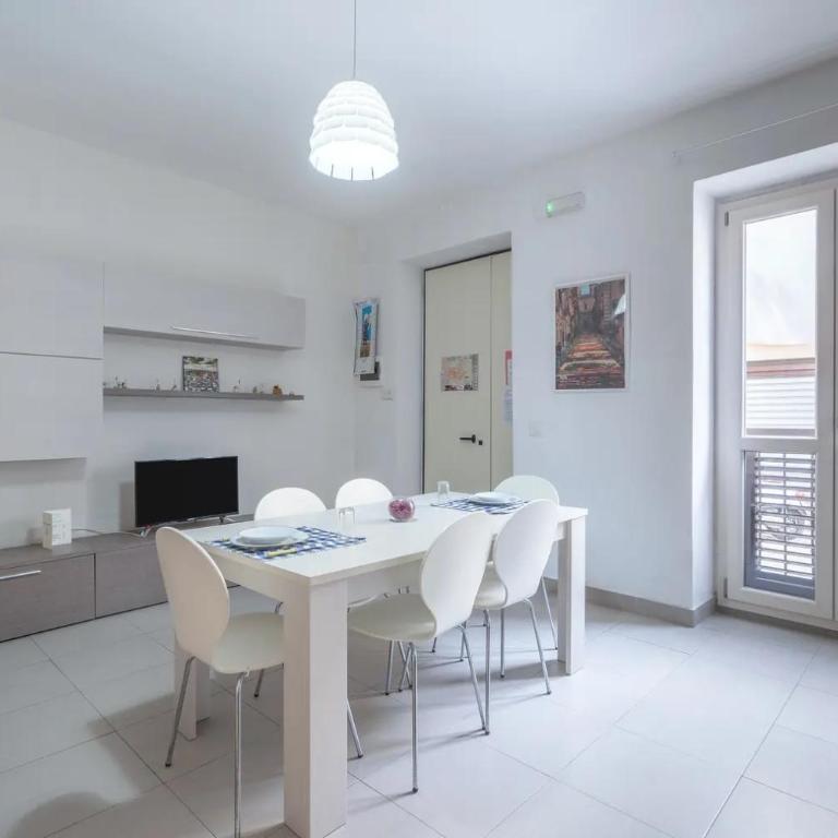 Casa Carlotta - Appartamento con Balcone - 9