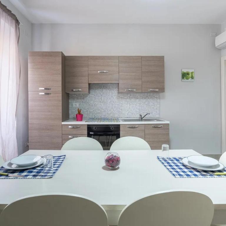 Casa Carlotta - Appartamento con Balcone - 13