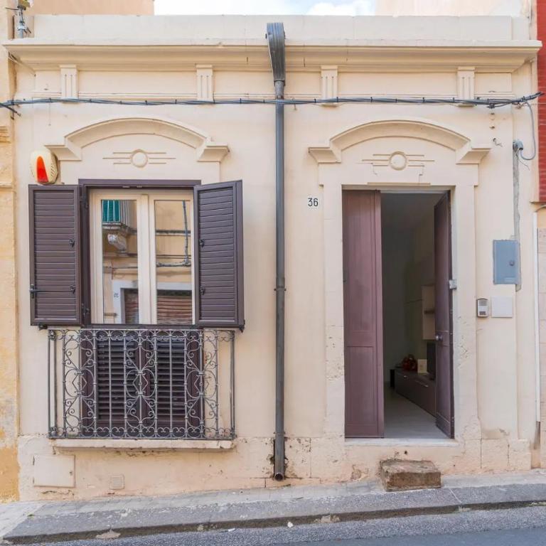 Casa Carlotta - Appartamento con Balcone - 18