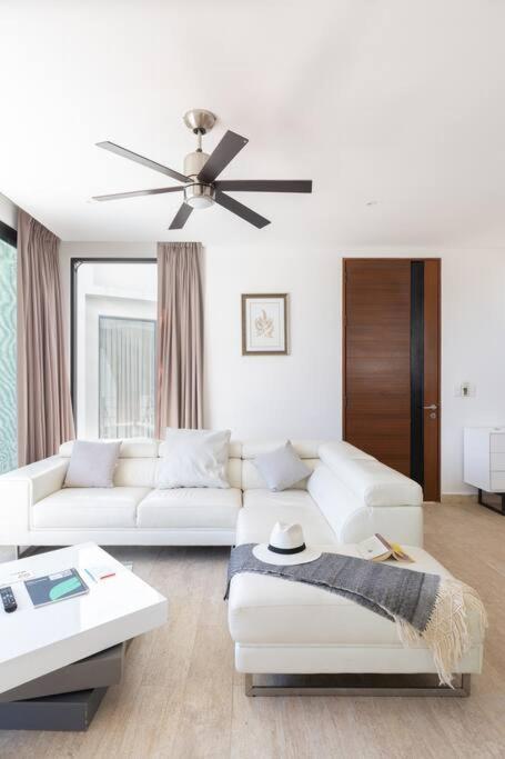 Magnifico PH Three Bedroom en Central Park Tulum By Sandy Powerful - Three-Bedroom Apartment - 10