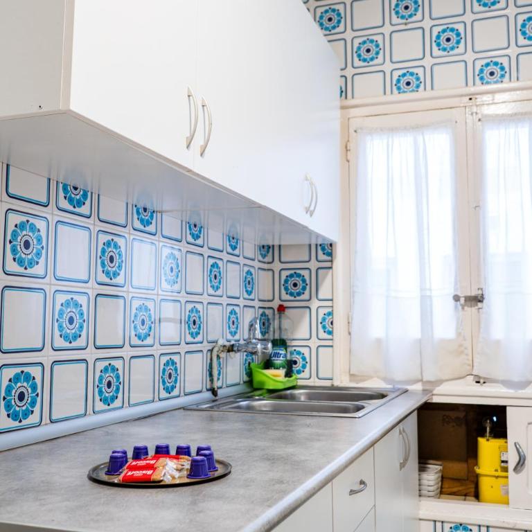 Amplio apartamento en Chamberí by beBalmy - Apartment - 6