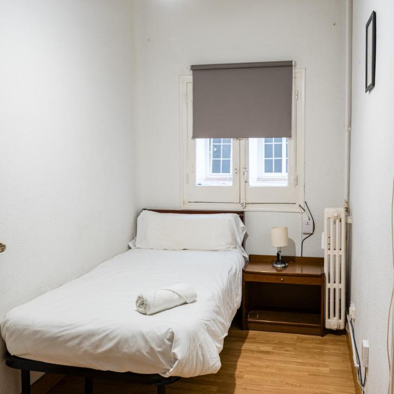 Amplio apartamento en Chamberí by beBalmy - Apartment - 18