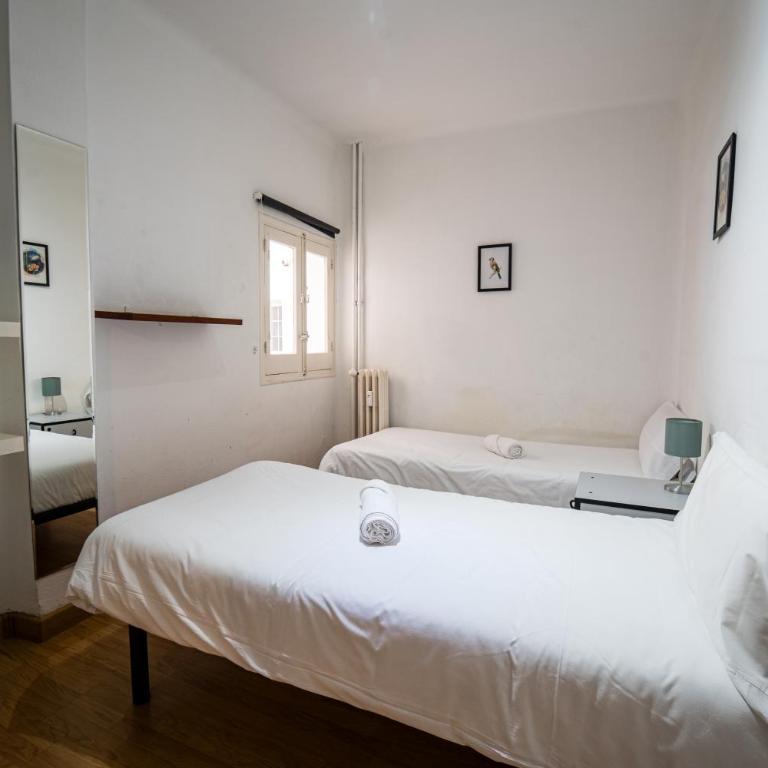 Amplio apartamento en Chamberí by beBalmy - Apartment - 11