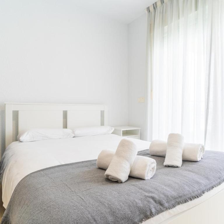 Santa Ana - One-Bedroom Apartment - 9