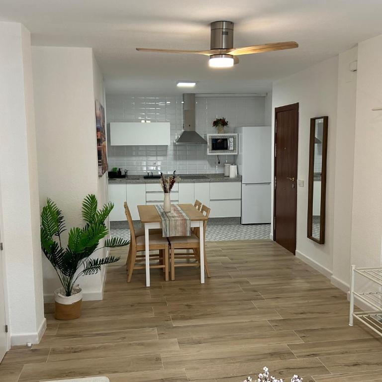 Modern and Bright close to the Station - Apartamento de 2 dormitorios - 2