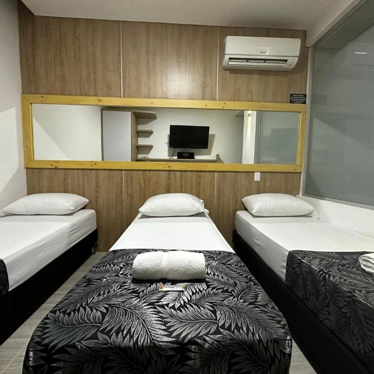 HOTEL PISO 12 - Habitación Familiar - 1