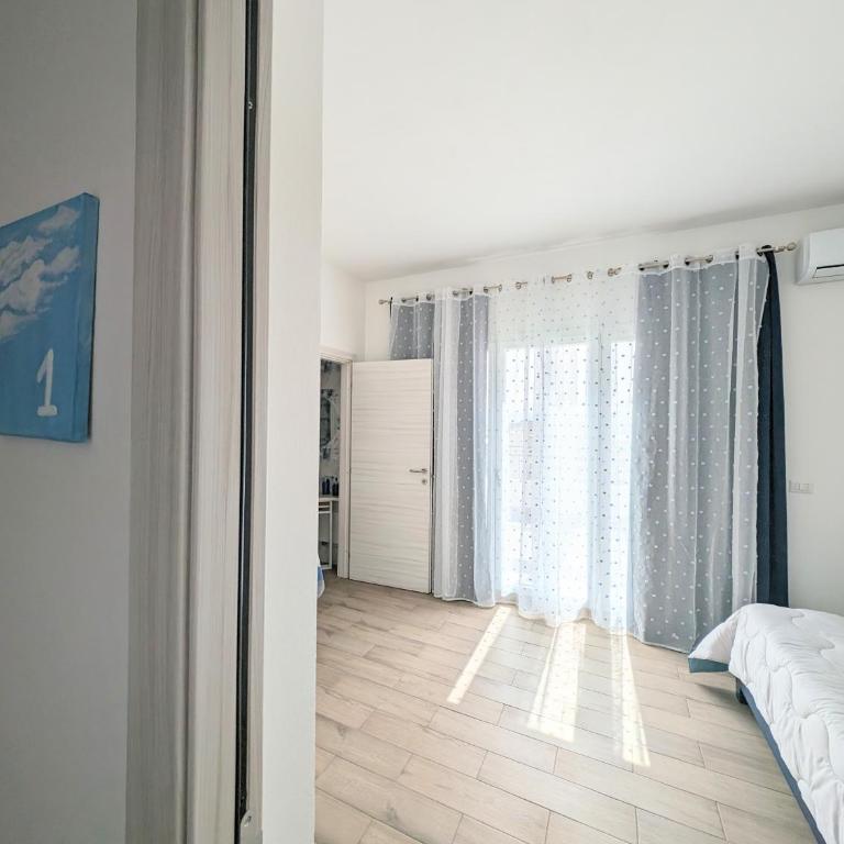 Stramontel - King Room - 41