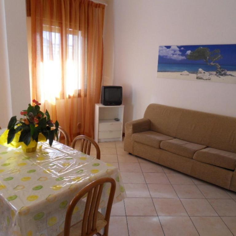 Bright flat in a colourful building - Beahost - Appartamento - 2