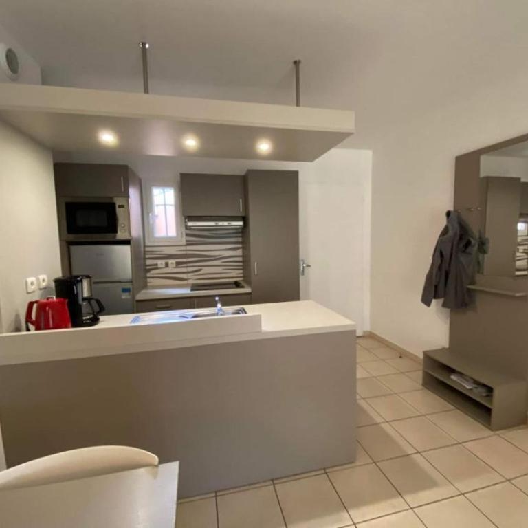 Saint-Tropez en résidence avec piscine - Apartment with Terrace - 14