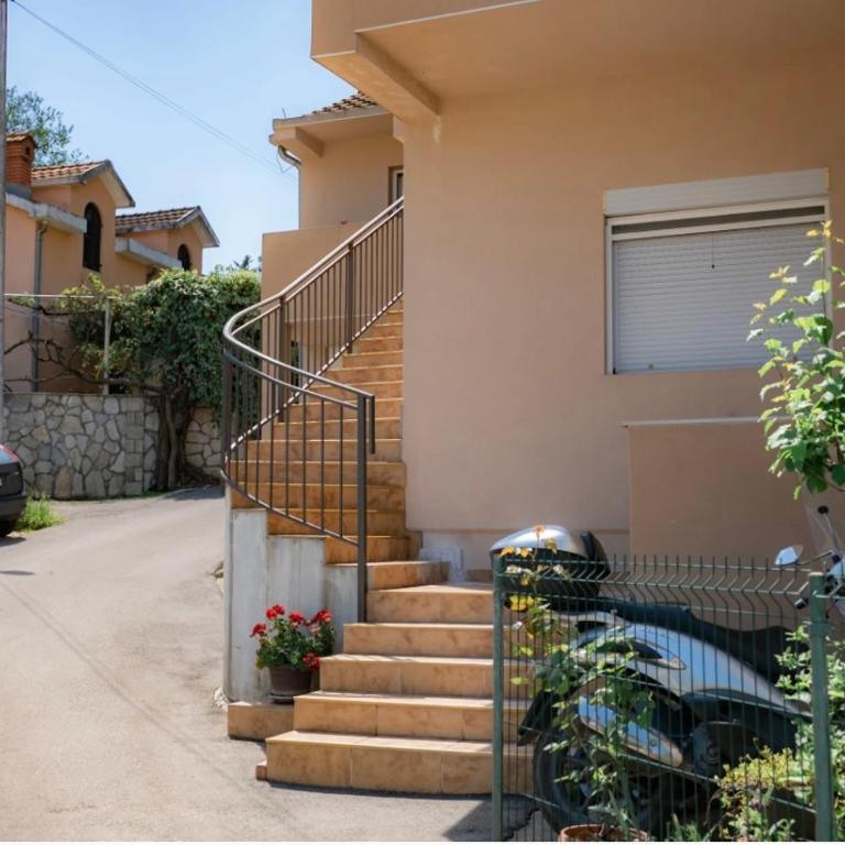 Apartment Pavle near the center with a view - Apartman sa 1 Spavaćom Sobom - 18
