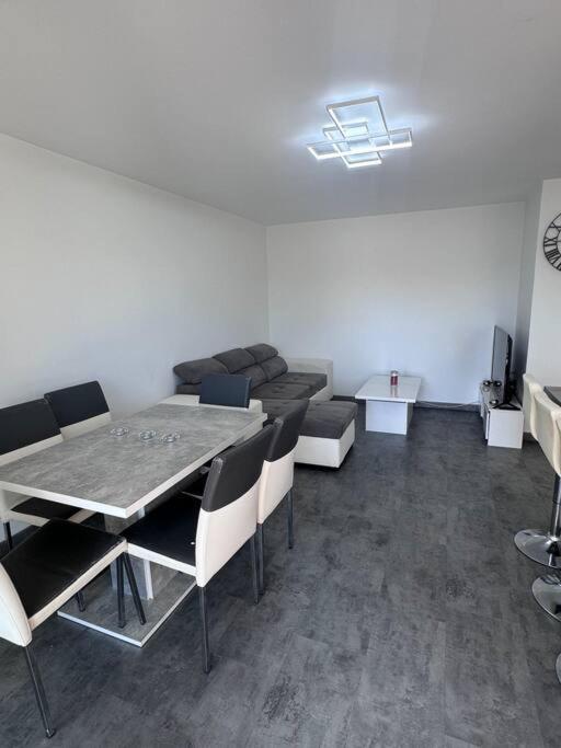 Spacieux T2 - Grande terrasse - One-Bedroom Apartment - 9